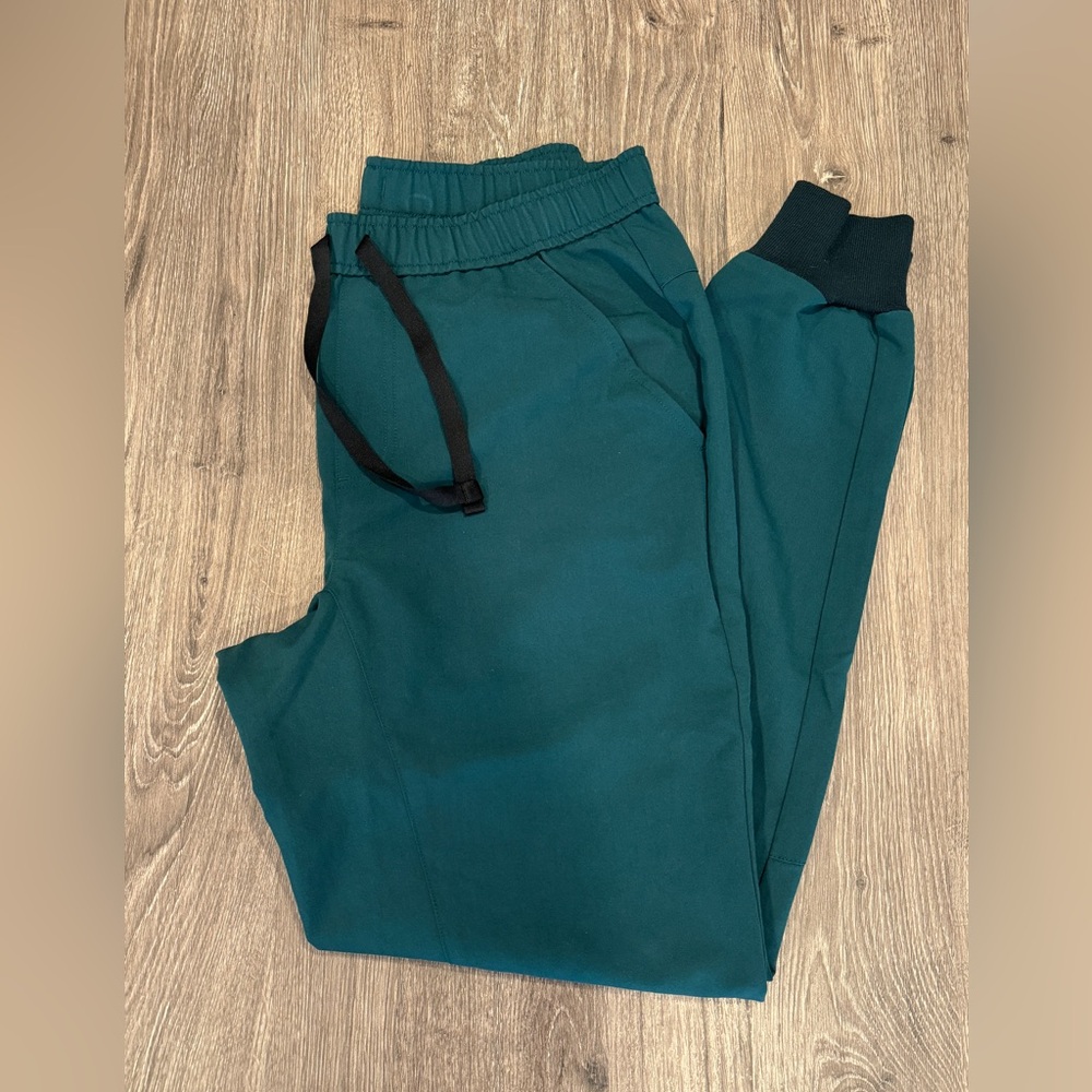 Figs MENS Jogger Scrub Pants - FORREST GREEN - Size Small